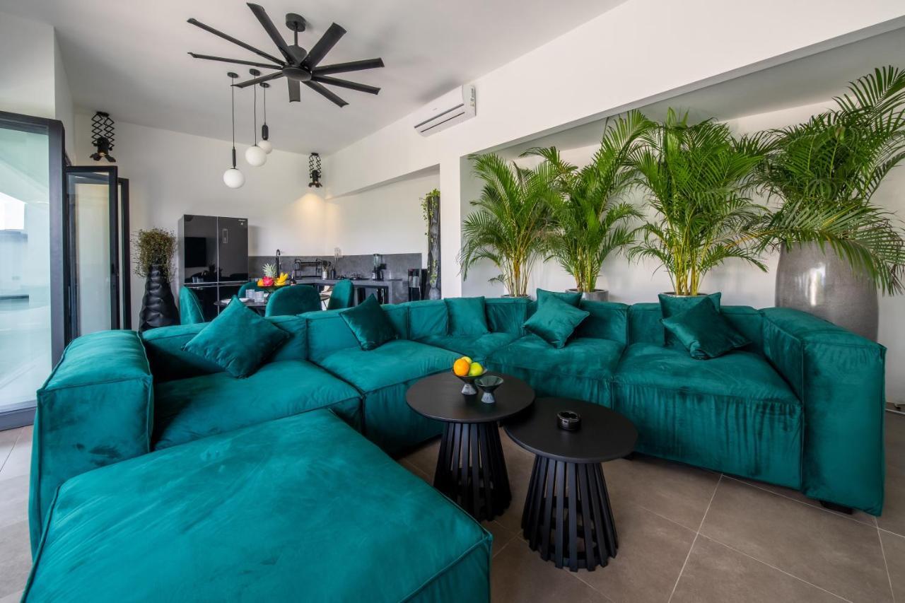 Rice Field View With Sauna Projector And Jacuzzi Unique Design Canggu  Exterior photo